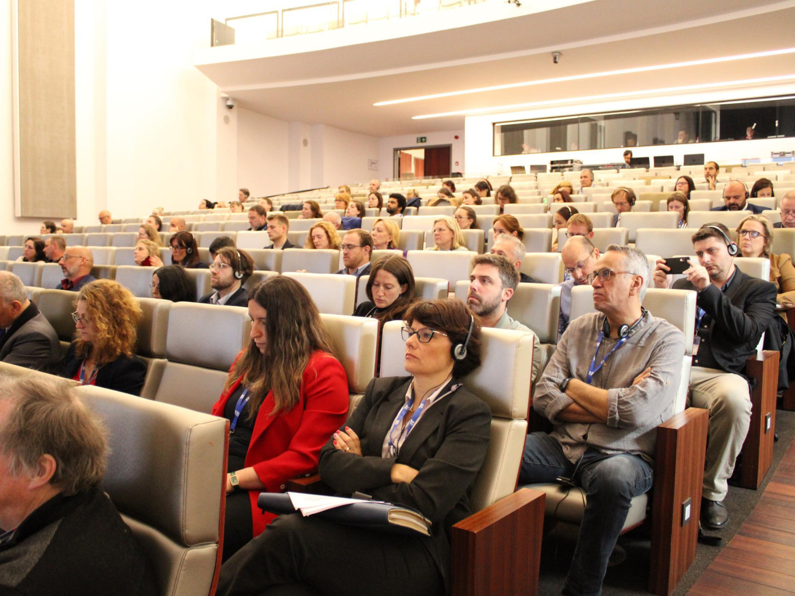 Participants à la conférence sur la prévention de la criminalité aux musées des beaux-arts à Bruxelles